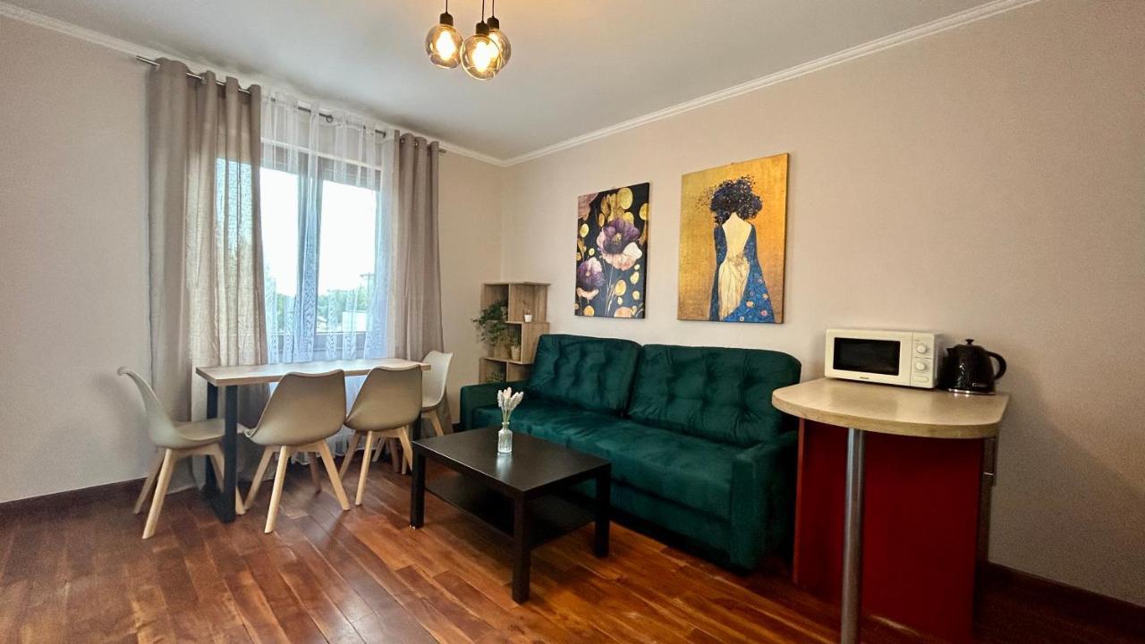Mala Italia Apartments Breslavia Esterno foto