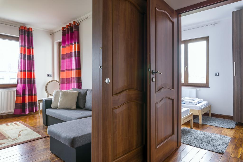 Mala Italia Apartments Breslavia Esterno foto